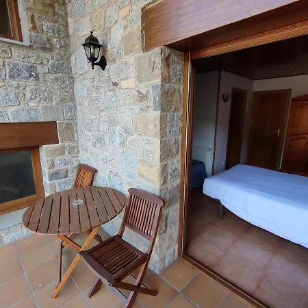 Hostal Cal Mestre Vilallonga de Ter Eksteriør billede